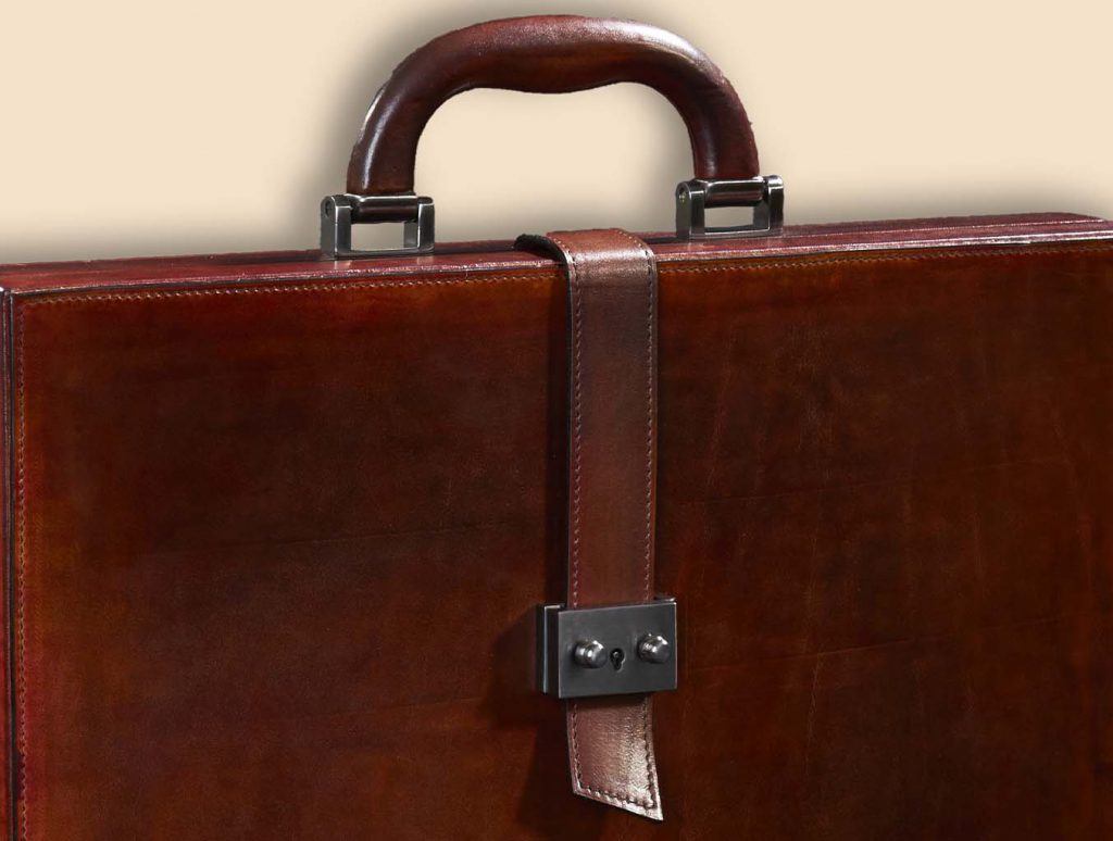 Briefcase brown leather old closer handles