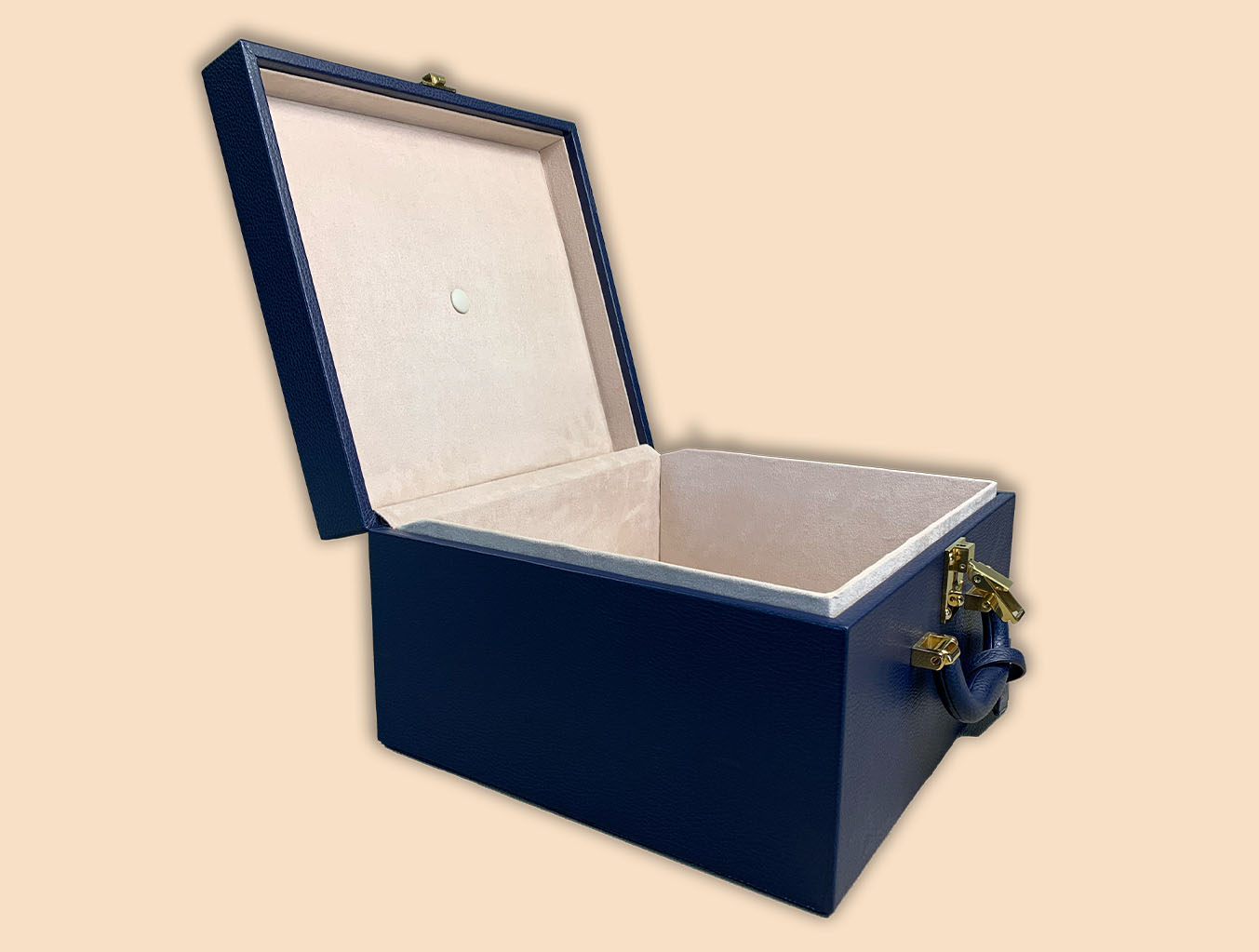 Coffret chapeau tricorne face 3 4 ouvert