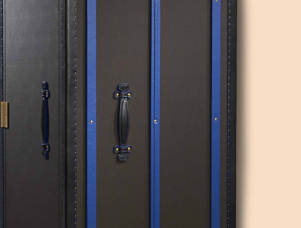 Dressing wonderfair trunk handles