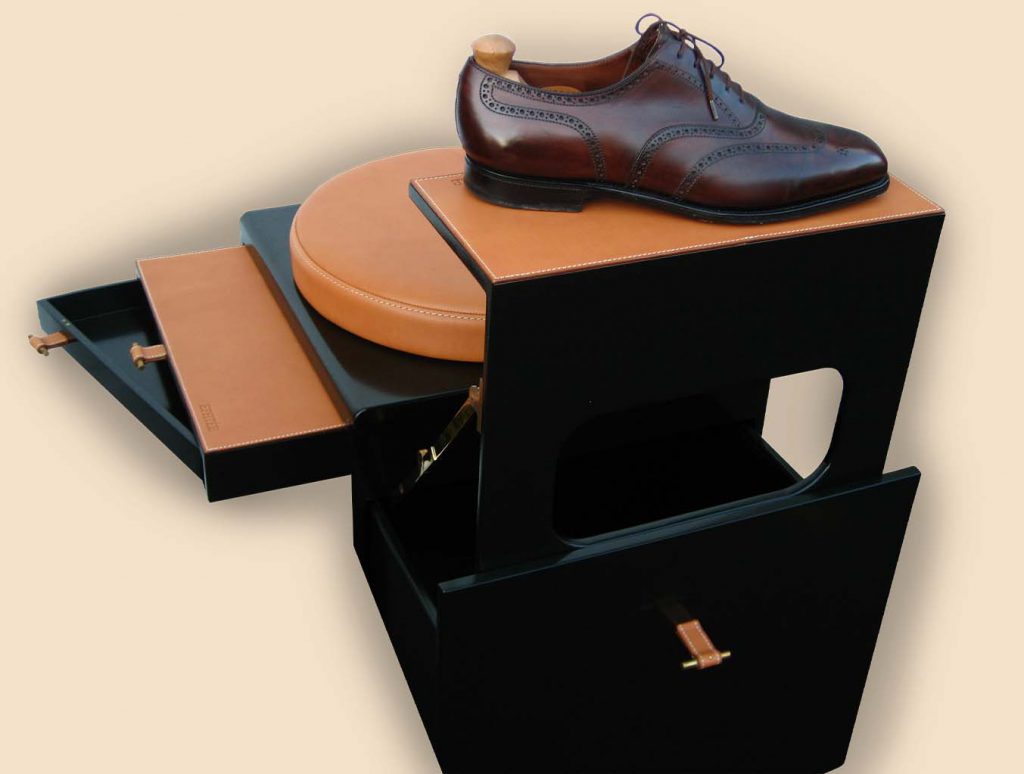 Figaro seat shine wax place opened side shelf 1