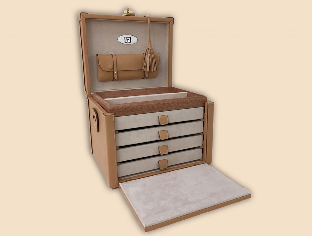 Vanity lily brown leather opened close drawers